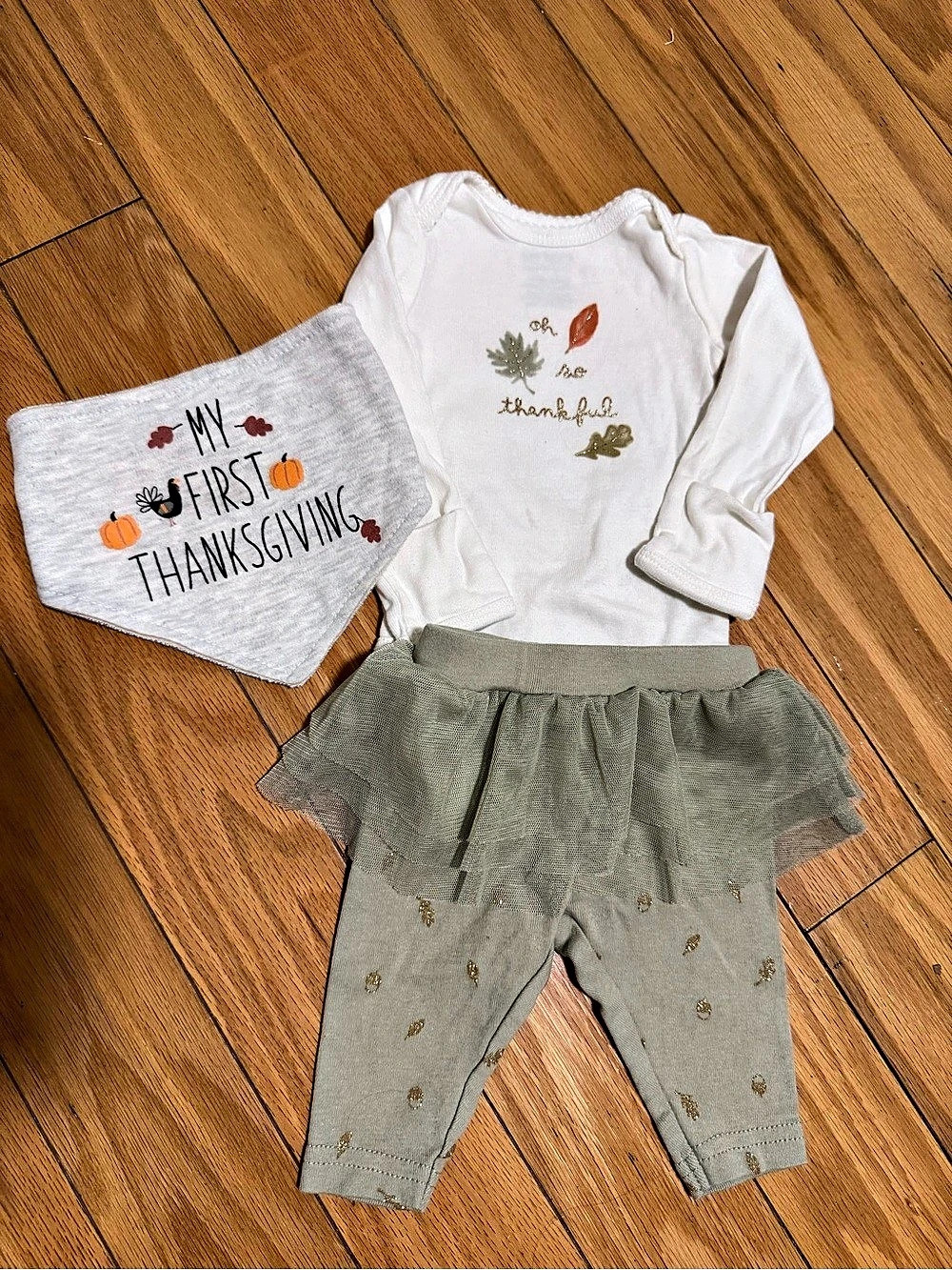 🍂 Newborn Thanksgiving Outfit + Bib | Gently Worn